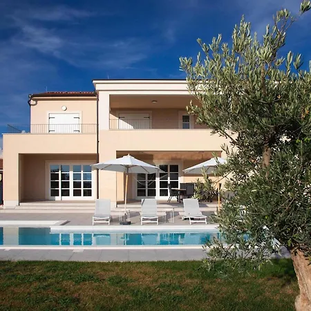 Dom wakacyjny Stella Smoljanci