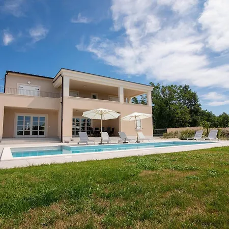 Stella Holiday home