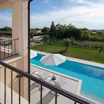 Tatil Evi Stella *